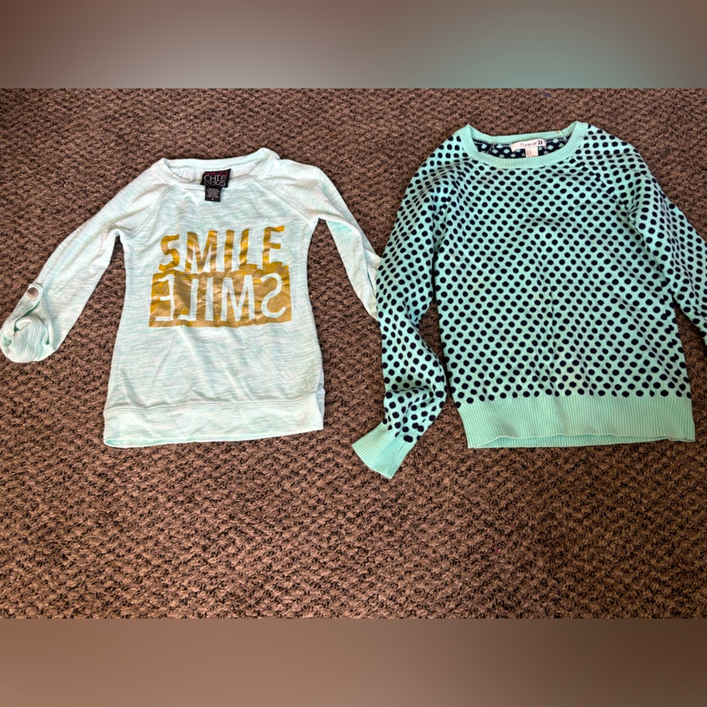 Bundle of 2Girls Sweaters-Size Small